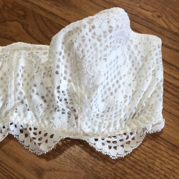 Victoria’s Secret lace bandeau bralette, BNWT - Picture 2 of 5